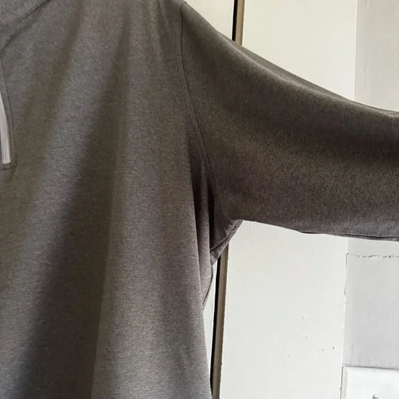 Peter Millar Gray Quarter Zip Sweatshirt XL